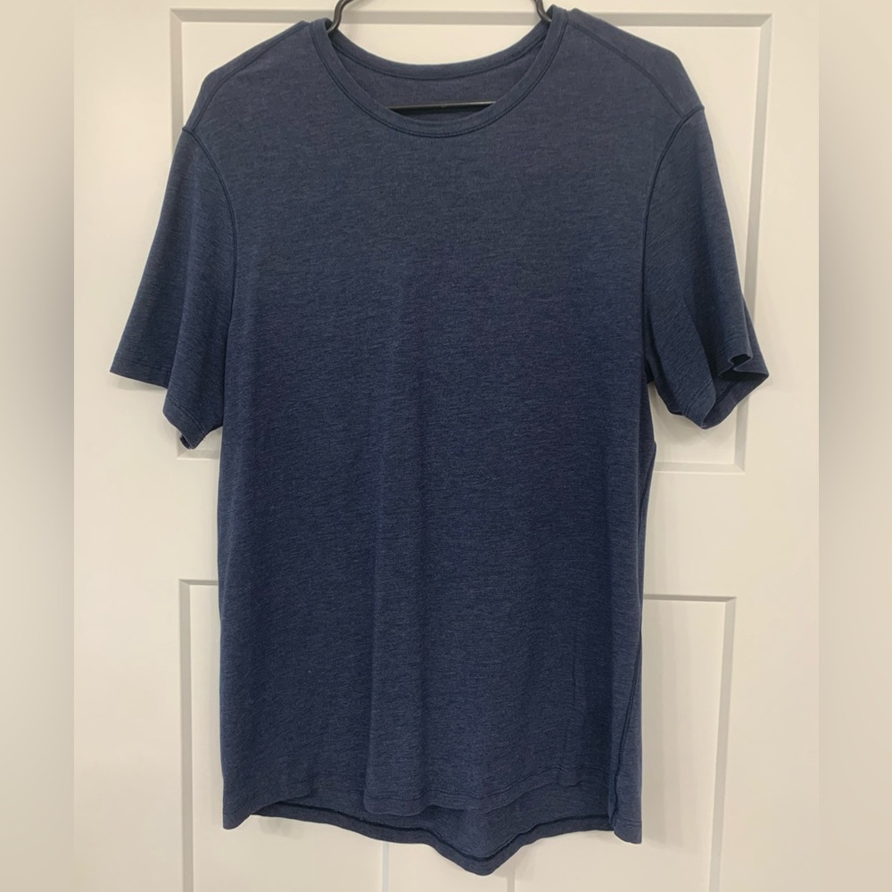 Lululemon T-Shirt